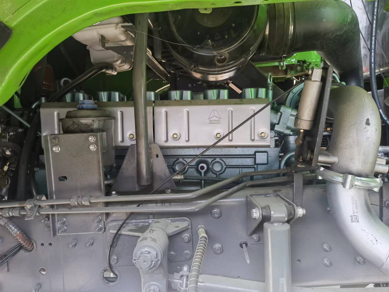 Sinotruk HOWO 8*4 Dump truck - Xe ben: hình 5 Sinotruk HOWO 8*4 Dump truck - Xe ben: hình 5