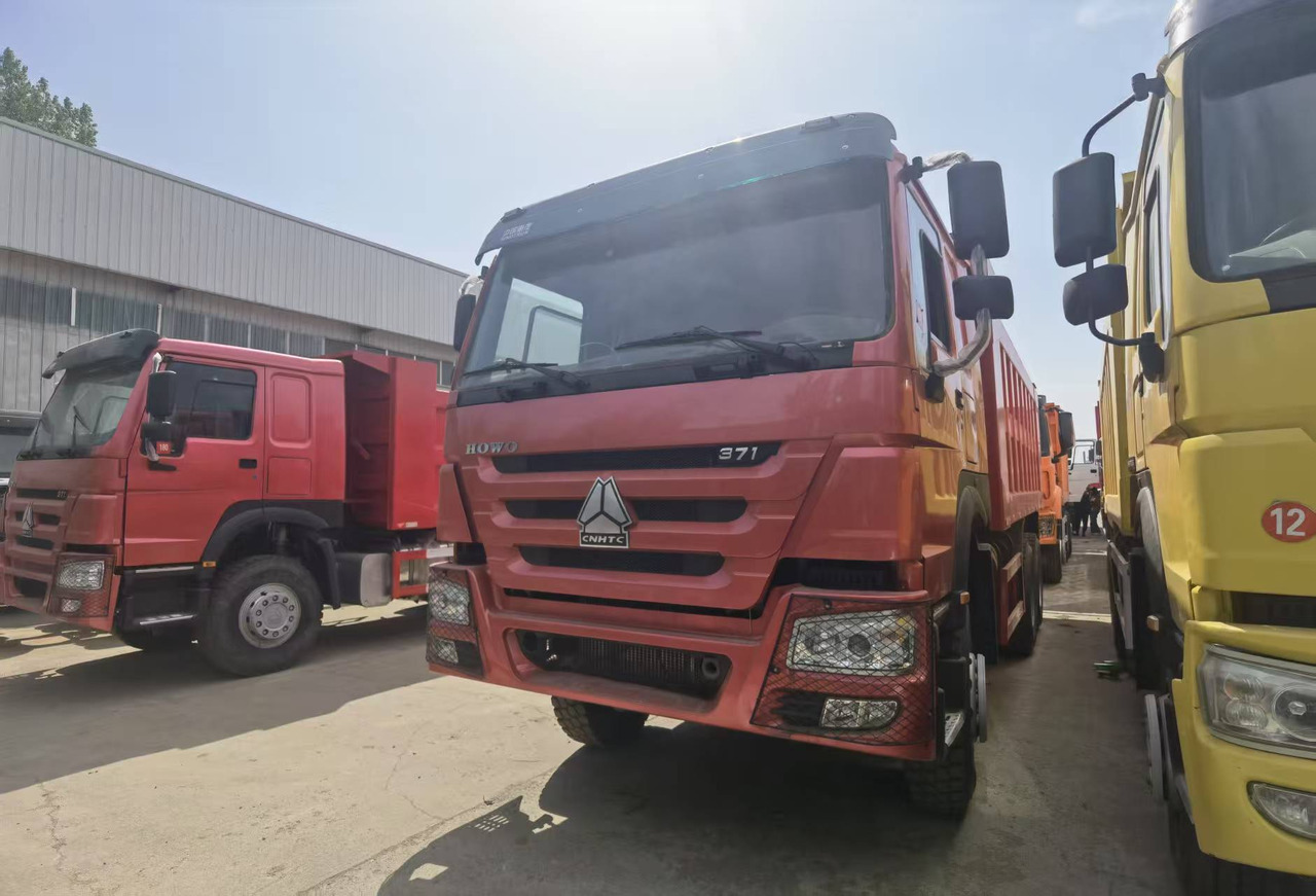 Sinotruk HOWO371Dump truck - Xe ben: hình 2 Sinotruk HOWO371Dump truck - Xe ben: hình 2