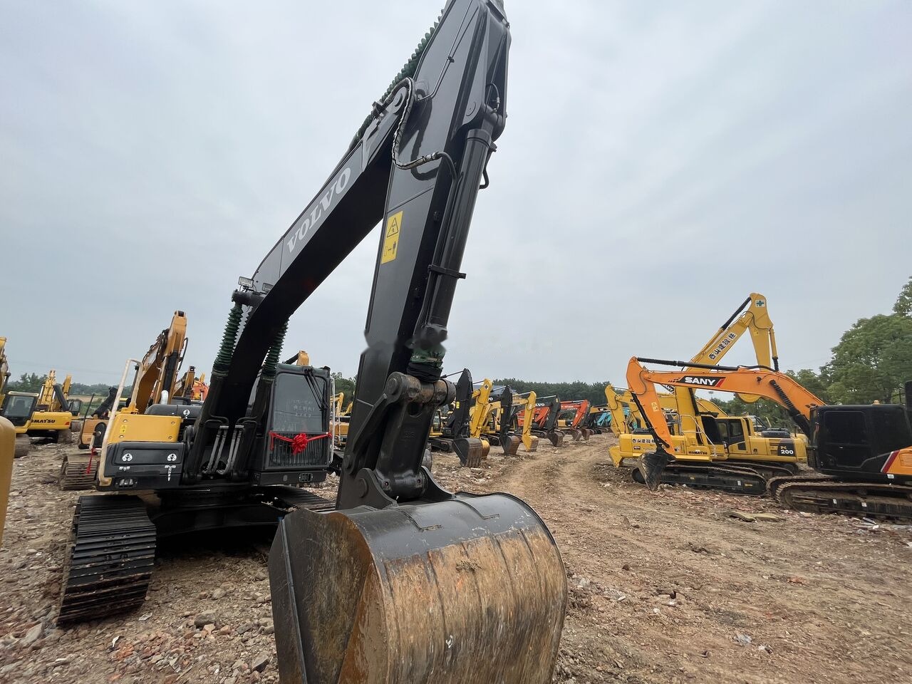 Volvo EC210 - Máy xúc bánh xích: hình 3 Volvo EC210 - Máy xúc bánh xích: hình 3