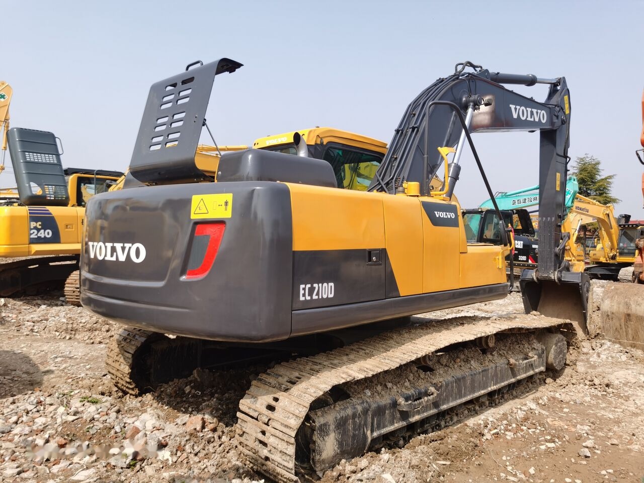 Volvo EC210D - Máy xúc bánh xích: hình 2 Volvo EC210D - Máy xúc bánh xích: hình 2