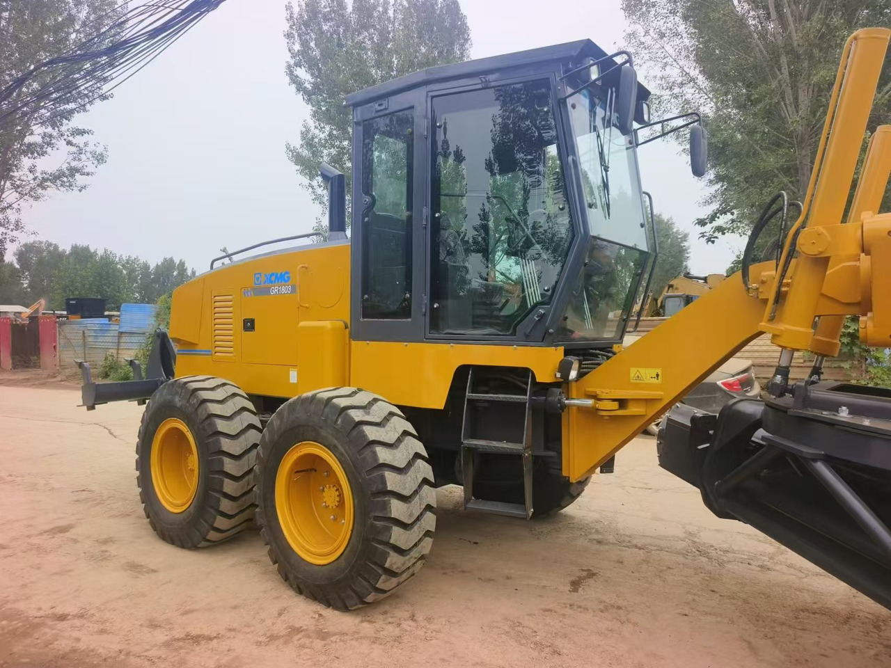 XCMG GR1803 - Máy san: hình 2 XCMG GR1803 - Máy san: hình 2