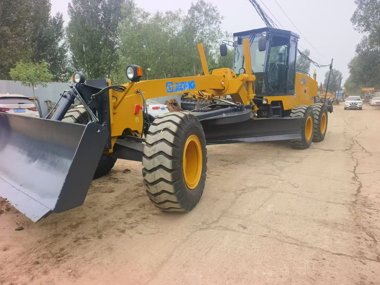 XCMG GR1803 - Máy san: hình 1 XCMG GR1803 - Máy san: hình 1