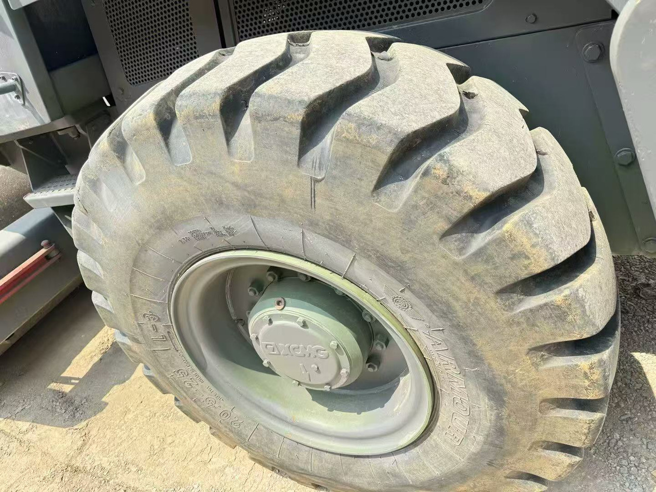 Máy lăn đường XCMG XS142J: hình 7