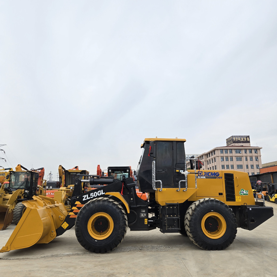 XCMG ZL50GL - Máy xúc lật bánh lốp: hình 1 XCMG ZL50GL - Máy xúc lật bánh lốp: hình 1