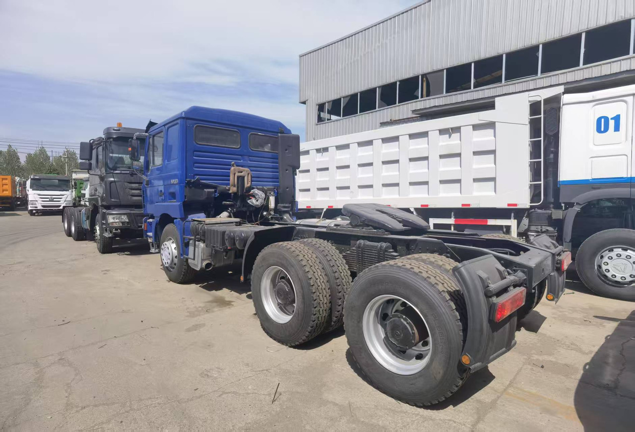 Shacman F3000 6*4 tractor - Xe đầu kéo: hình 5 Shacman F3000 6*4 tractor - Xe đầu kéo: hình 5