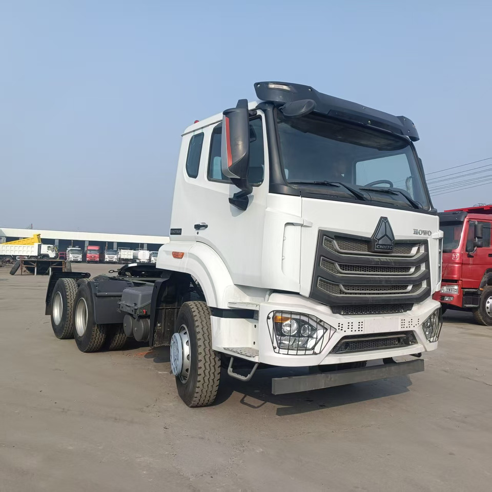 Sinotruk HOHAN 6*4 Tractor - Xe đầu kéo: hình 2 Sinotruk HOHAN 6*4 Tractor - Xe đầu kéo: hình 2