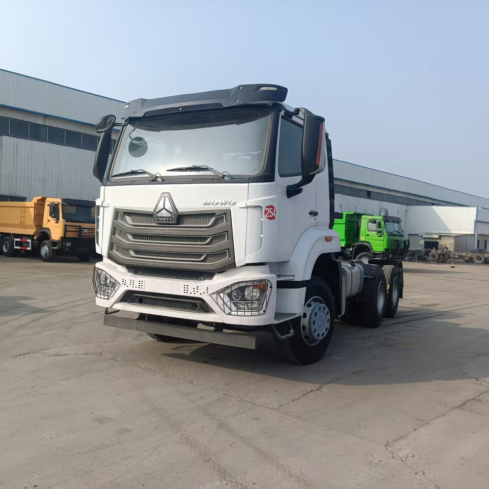 Sinotruk HOHAN 6*4 Tractor - Xe đầu kéo: hình 1 Sinotruk HOHAN 6*4 Tractor - Xe đầu kéo: hình 1