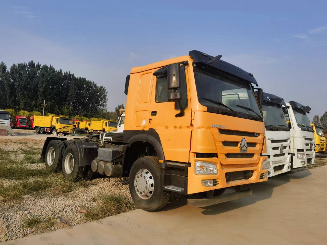 Sinotruk HOWO 371 Tractor - Xe đầu kéo: hình 4 Sinotruk HOWO 371 Tractor - Xe đầu kéo: hình 4