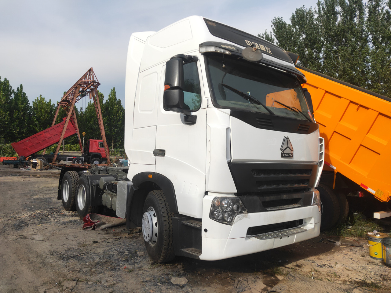 Sinotruk HOWO A7 6*4 Tractor - Xe đầu kéo: hình 5 Sinotruk HOWO A7 6*4 Tractor - Xe đầu kéo: hình 5