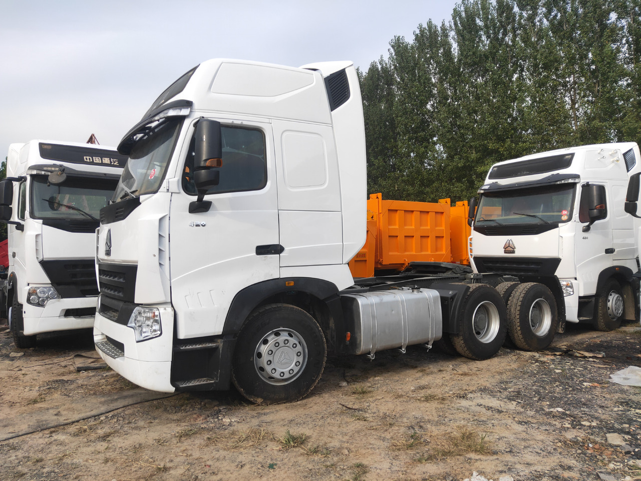 Sinotruk HOWO A7 6*4 Tractor - Xe đầu kéo: hình 5 Sinotruk HOWO A7 6*4 Tractor - Xe đầu kéo: hình 5