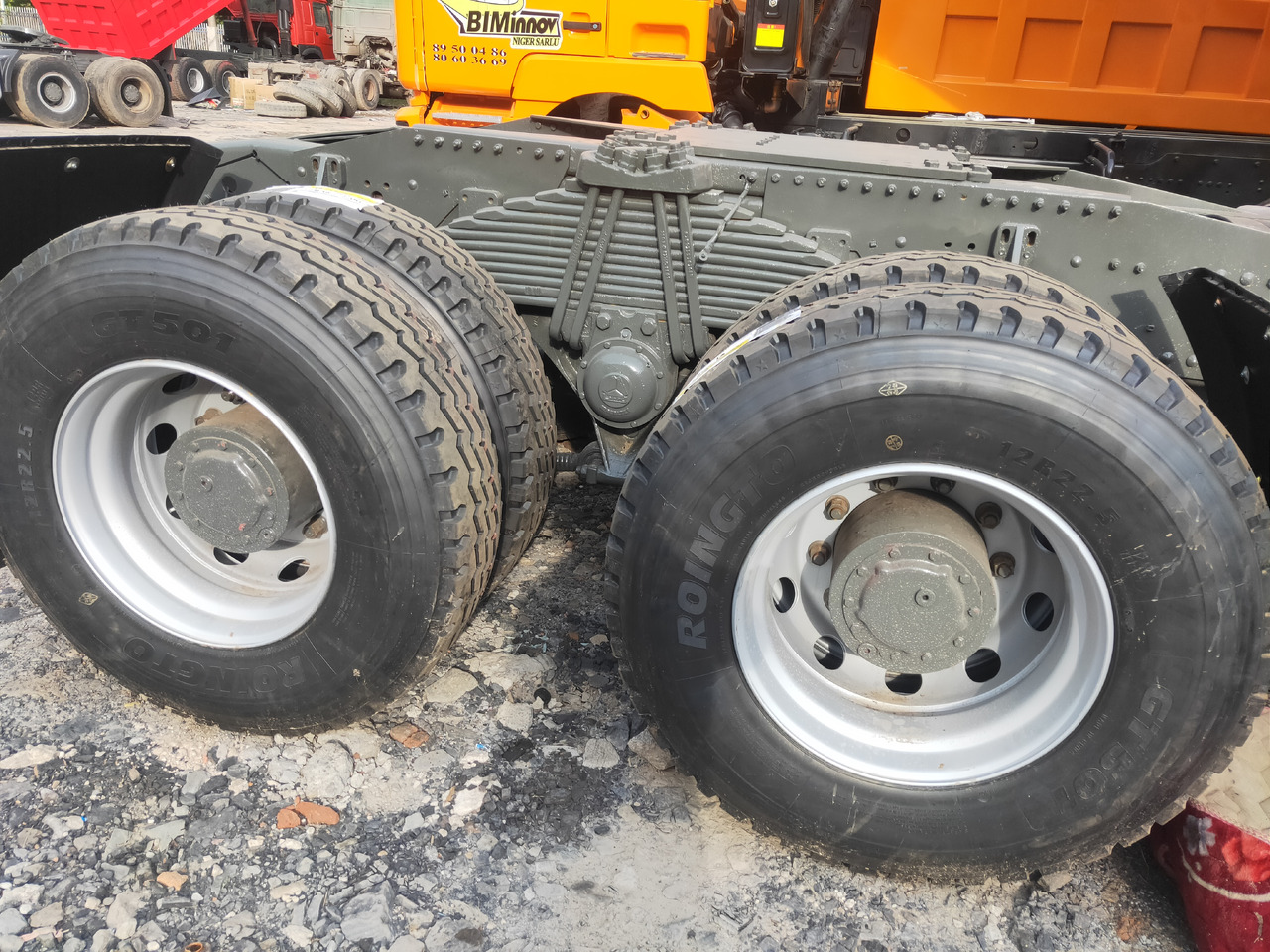 Sinotruk HOWO A7 6*4 Tractor - Xe đầu kéo: hình 4 Sinotruk HOWO A7 6*4 Tractor - Xe đầu kéo: hình 4