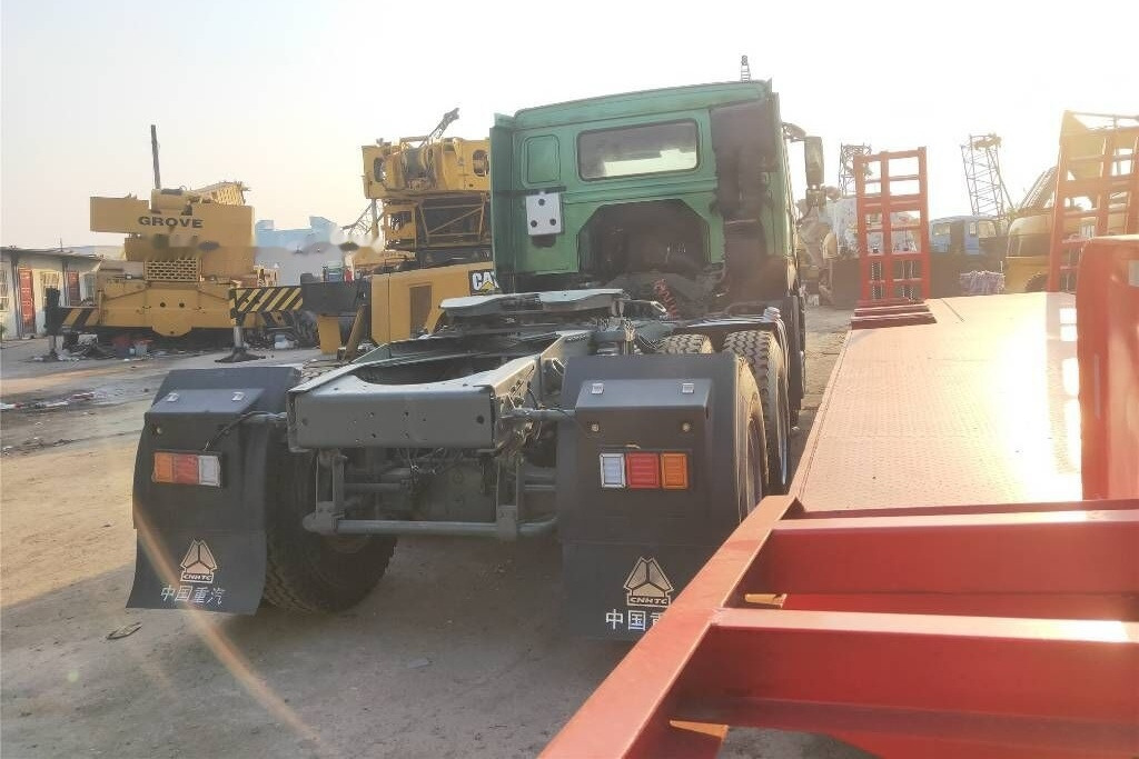 Sinotruk Howo A7 - Xe đầu kéo: hình 5 Sinotruk Howo A7 - Xe đầu kéo: hình 5