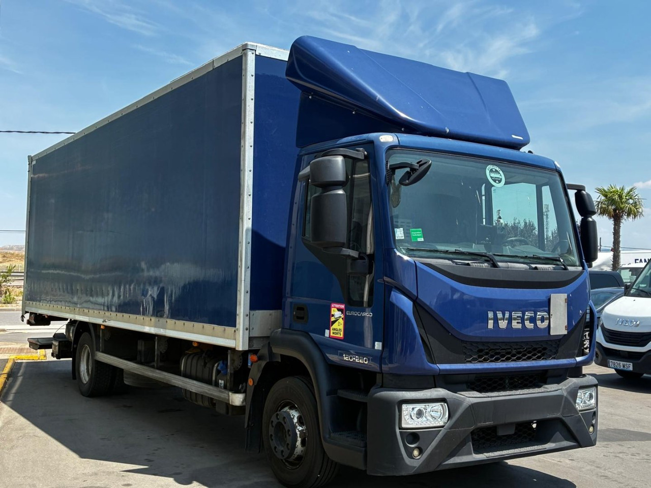 Caja cerrada IVECO Eurocargo ML 120 E22 - Xe tải hộp: hình 3 Caja cerrada IVECO Eurocargo ML 120 E22 - Xe tải hộp: hình 3
