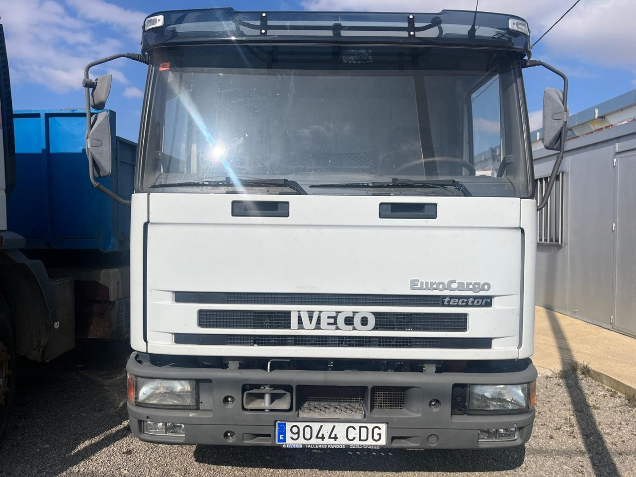 Caja cerrada IVECO Eurocargo ML80E17 - Xe tải thùng mui bạt: hình 2 Caja cerrada IVECO Eurocargo ML80E17 - Xe tải thùng mui bạt: hình 2