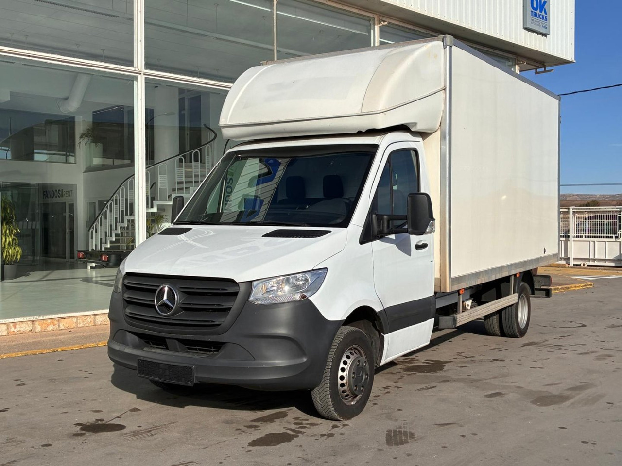 Caja cerrada Mercedes Sprinter 514 20m3 con puertas traseras - Xe tải nhỏ thùng kín: hình 1 Caja cerrada Mercedes Sprinter 514 20m3 con puertas traseras - Xe tải nhỏ thùng kín: hình 1
