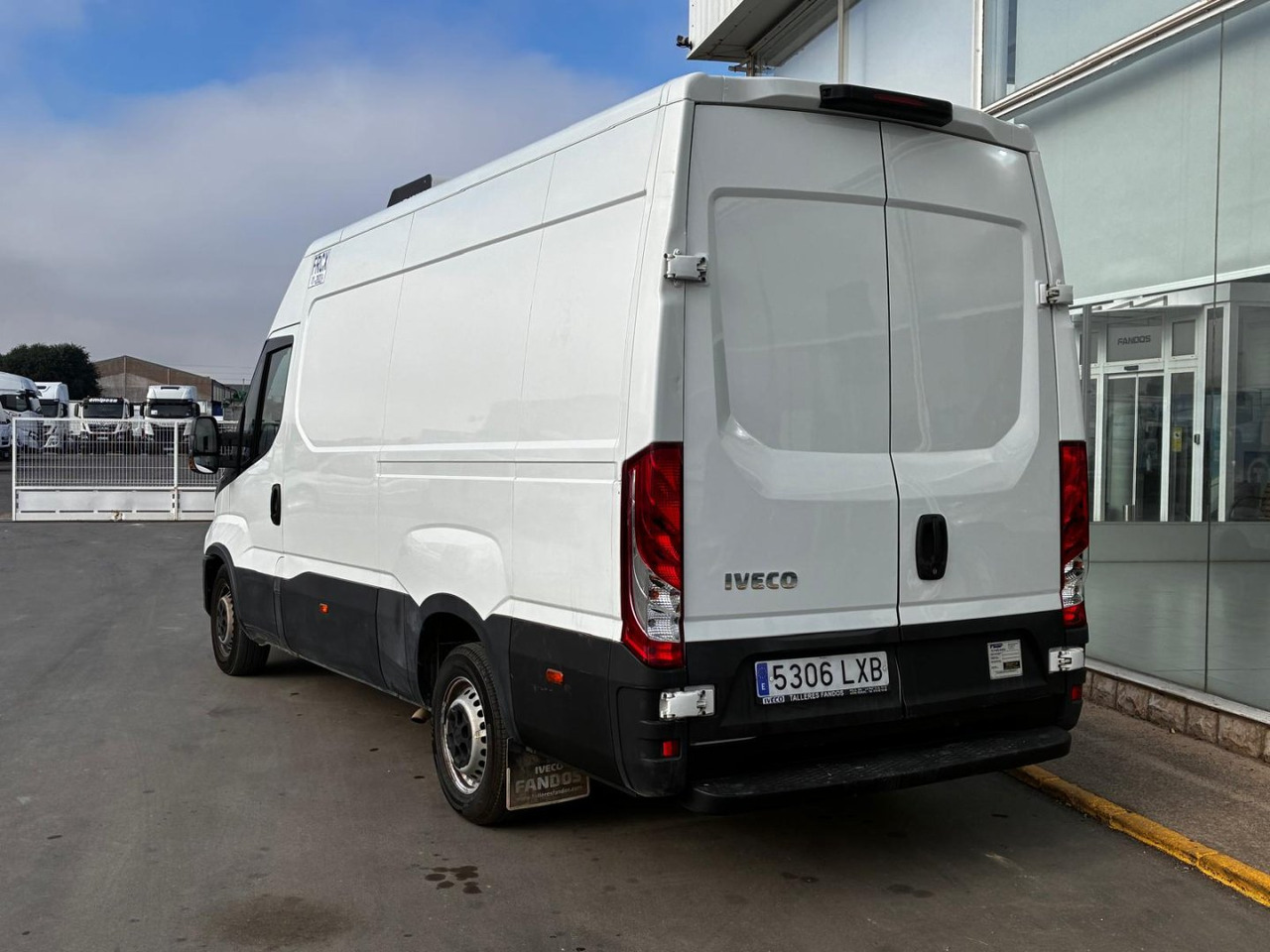 Frigorífico IVECO 35S16 V FRIGORÍFICA 12m3 - Xe van đông lạnh: hình 4 Frigorífico IVECO 35S16 V FRIGORÍFICA 12m3 - Xe van đông lạnh: hình 4