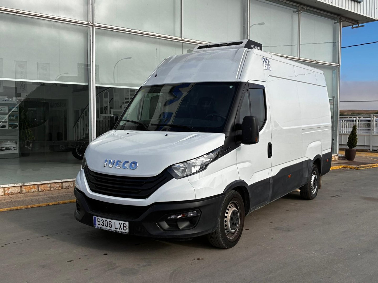 Frigorífico IVECO 35S16 V FRIGORÍFICA 12m3 - Xe van đông lạnh: hình 1 Frigorífico IVECO 35S16 V FRIGORÍFICA 12m3 - Xe van đông lạnh: hình 1