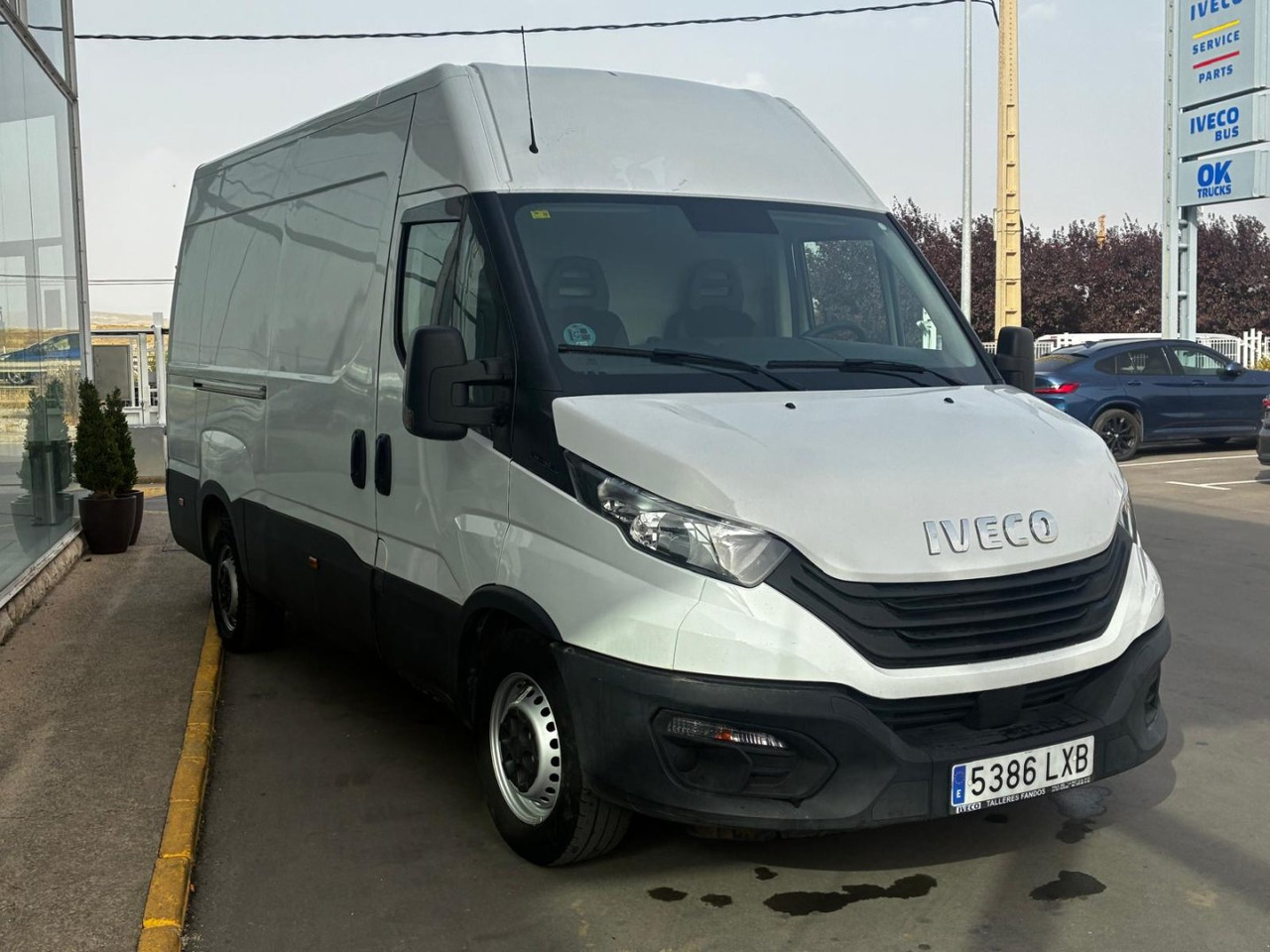 Furgón IVECO 35S16 V 12m3 - Xe van chở hàng: hình 3 Furgón IVECO 35S16 V 12m3 - Xe van chở hàng: hình 3