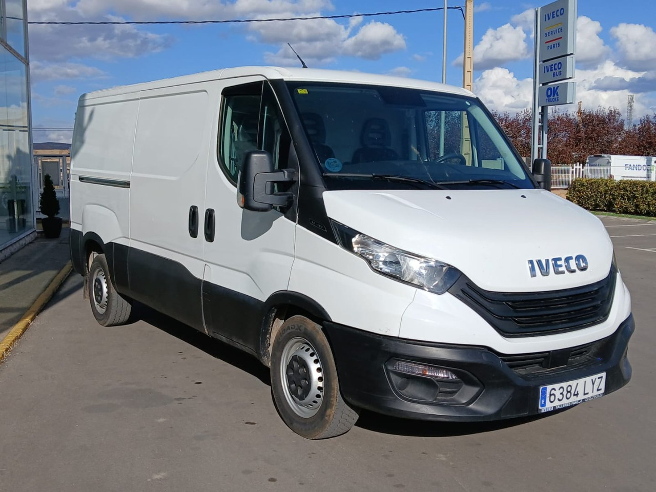 Furgón IVECO 35S16 V 9m3 - Xe van chở hàng: hình 3 Furgón IVECO 35S16 V 9m3 - Xe van chở hàng: hình 3