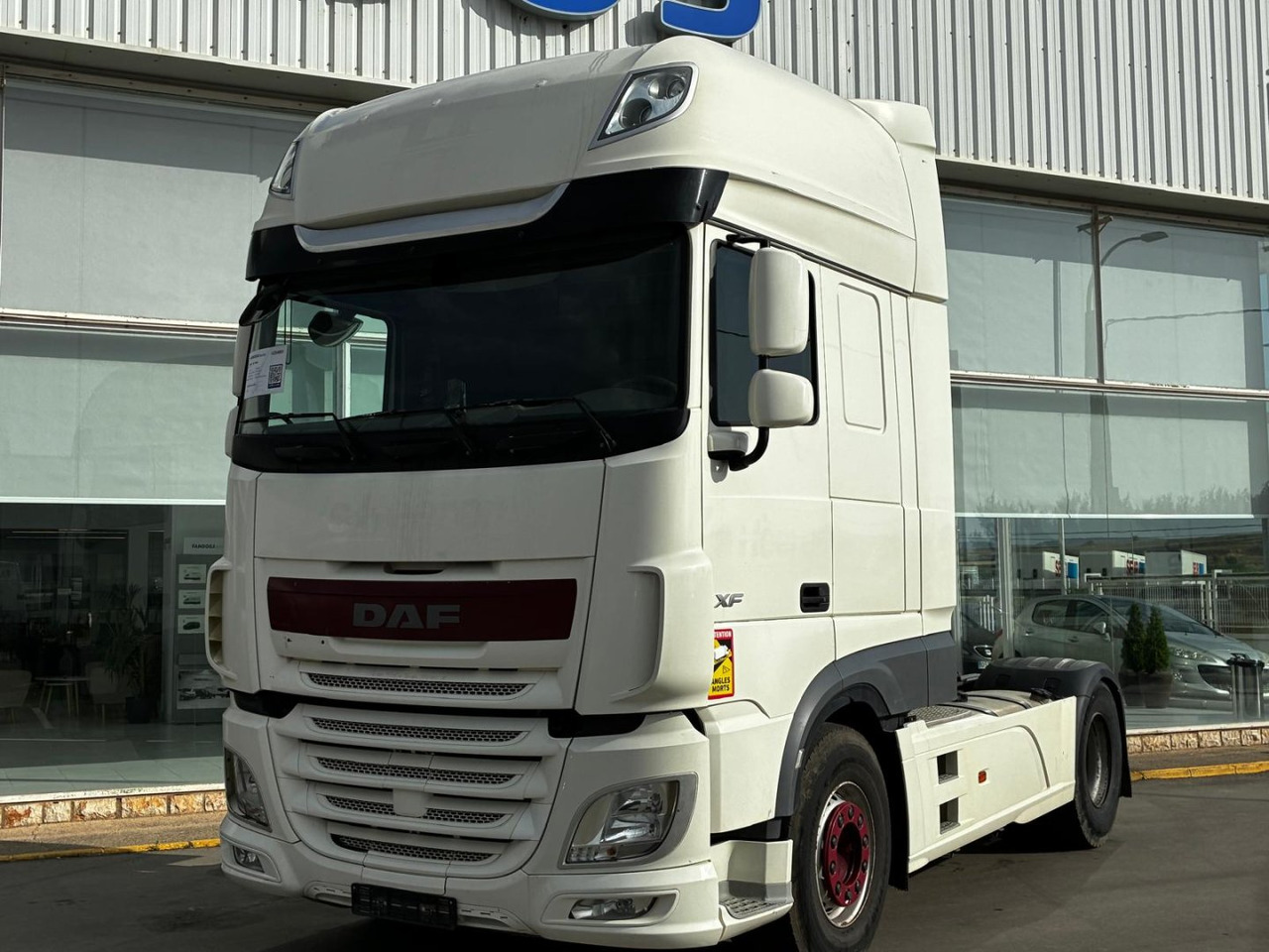 Cabeza Tractora DAF 480 SUPER SPACE CAB AUTOMATICA CON INTARDER - Xe đầu kéo: hình 1 Cabeza Tractora DAF 480 SUPER SPACE CAB AUTOMATICA CON INTARDER - Xe đầu kéo: hình 1