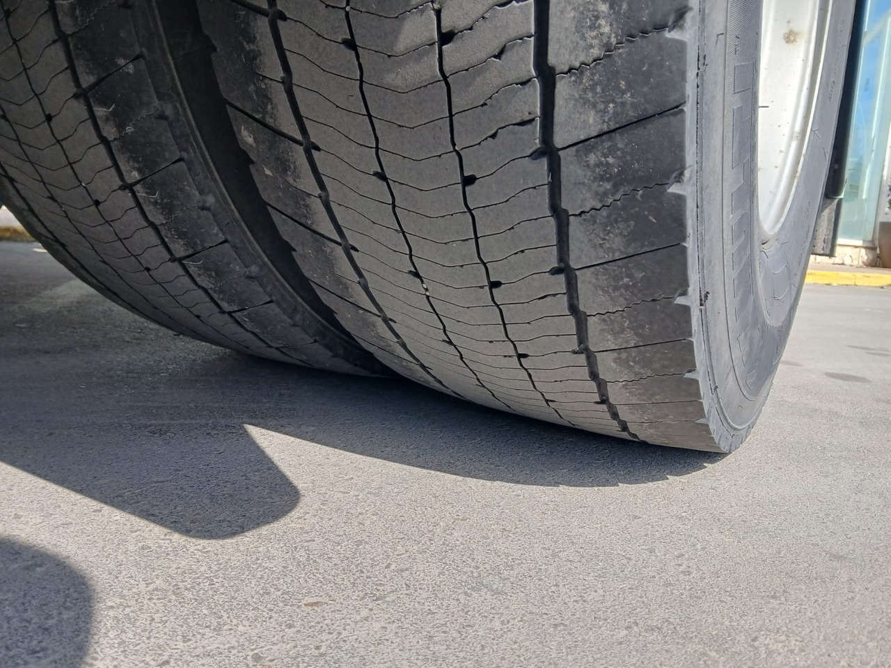 Xe đầu kéo Cabeza Tractora IVECO 480 AUTOMATICO CON INTARDER: hình 20 Xe đầu kéo Cabeza Tractora IVECO 480 AUTOMATICO CON INTARDER: hình 20