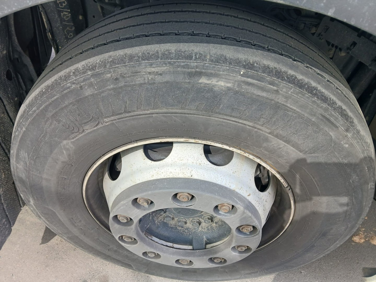 Xe đầu kéo Cabeza Tractora IVECO 480 AUTOMATICO CON INTARDER: hình 17 Xe đầu kéo Cabeza Tractora IVECO 480 AUTOMATICO CON INTARDER: hình 17