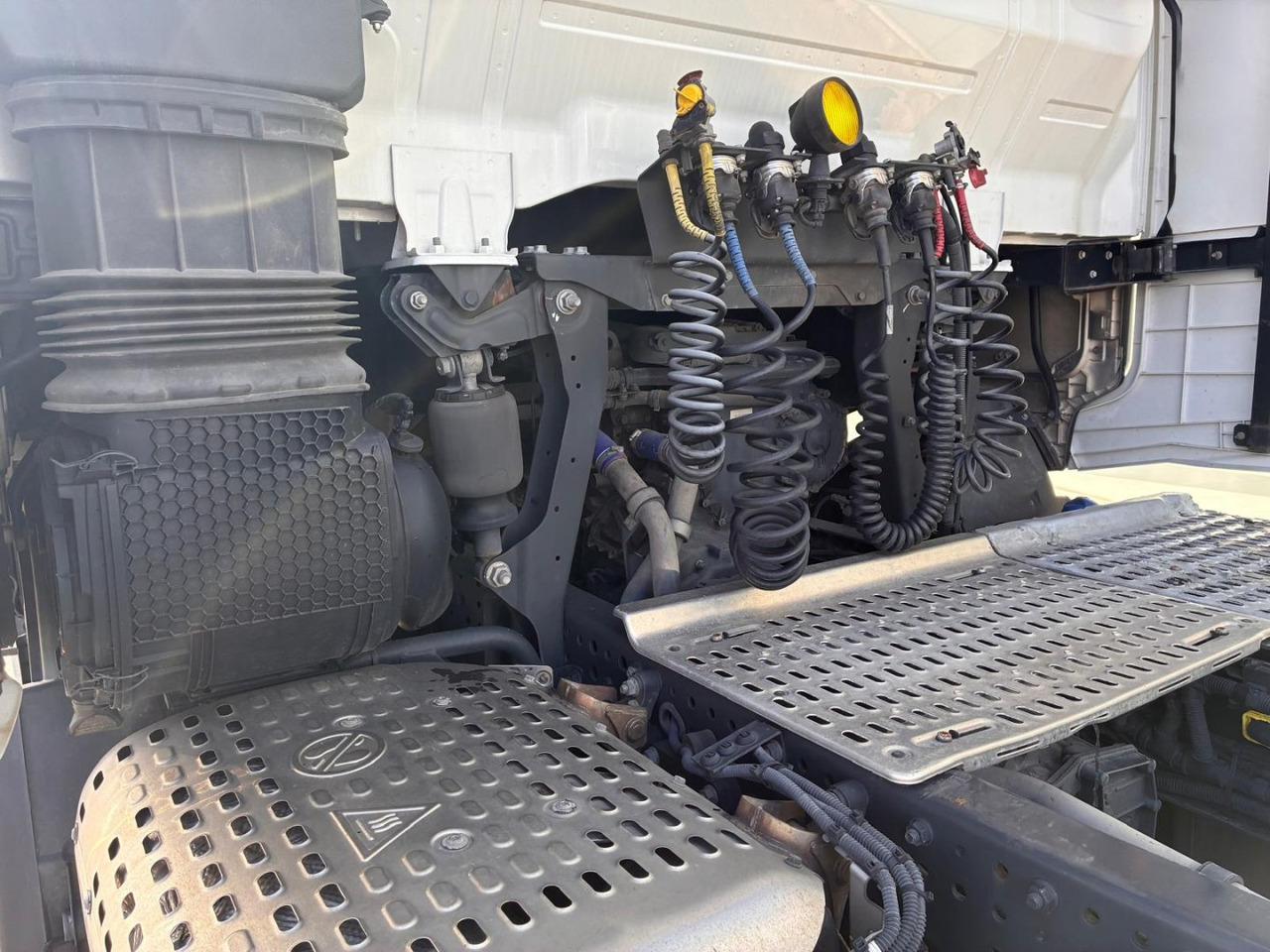 Xe đầu kéo Cabeza Tractora IVECO S-WAY 510 AUTOMATICO CON INTARDER: hình 7 Xe đầu kéo Cabeza Tractora IVECO S-WAY 510 AUTOMATICO CON INTARDER: hình 7