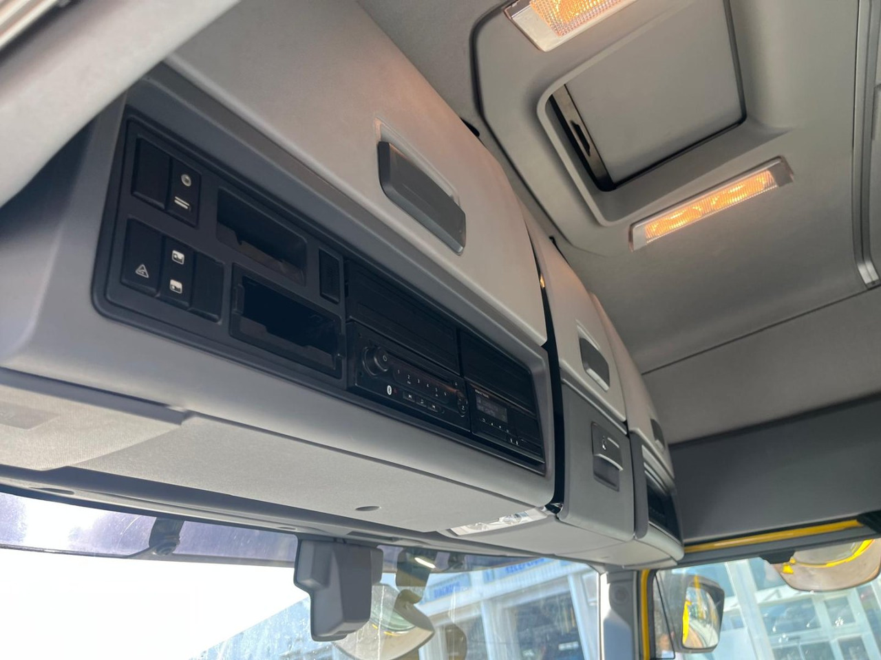 Xe đầu kéo Cabeza Tractora Renault T480 AUTOMATICA INTARDER: hình 10 Xe đầu kéo Cabeza Tractora Renault T480 AUTOMATICA INTARDER: hình 10