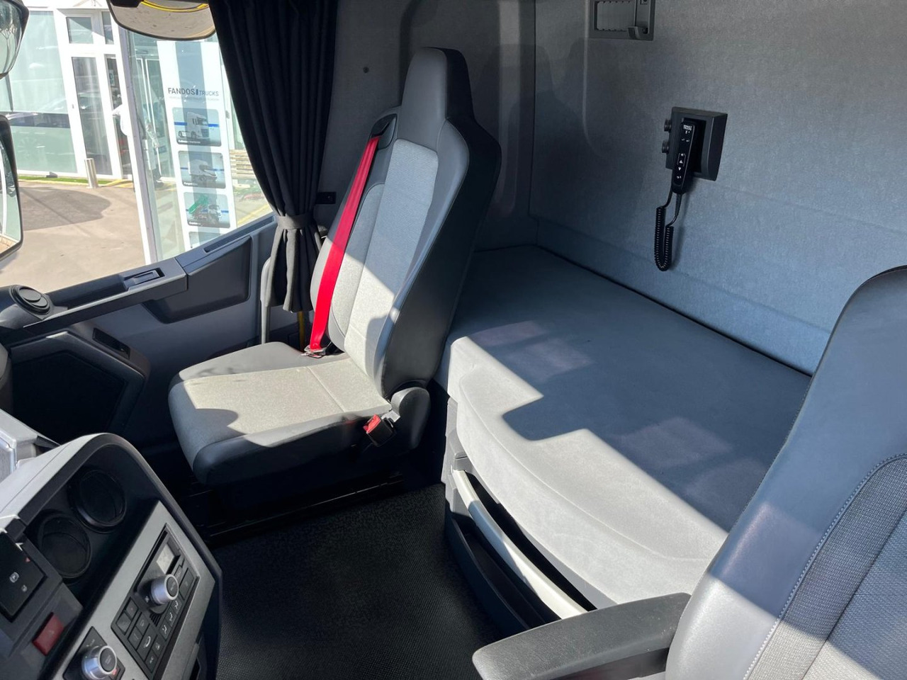 Xe đầu kéo Cabeza Tractora Renault T480 AUTOMATICA INTARDER: hình 17 Xe đầu kéo Cabeza Tractora Renault T480 AUTOMATICA INTARDER: hình 17