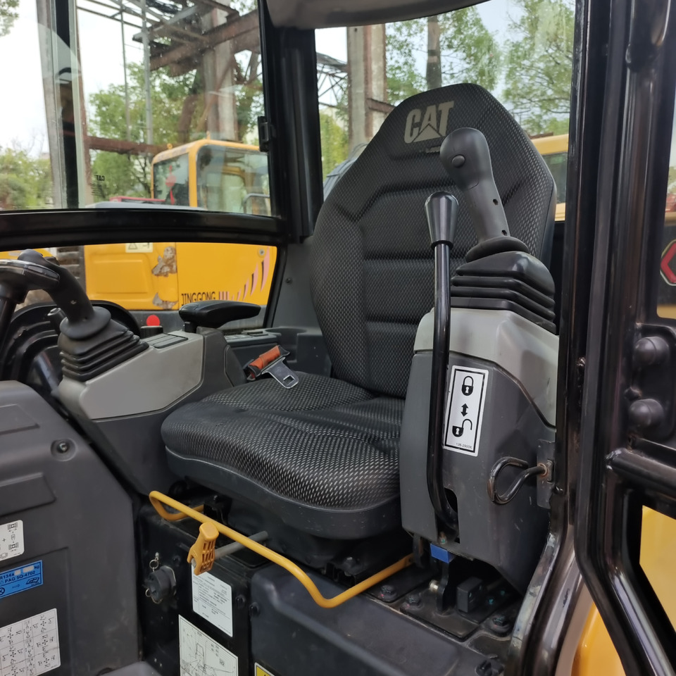 CAT 302CR WITH RUBBER TRACK - Máy xúc mini: hình 5 CAT 302CR WITH RUBBER TRACK - Máy xúc mini: hình 5