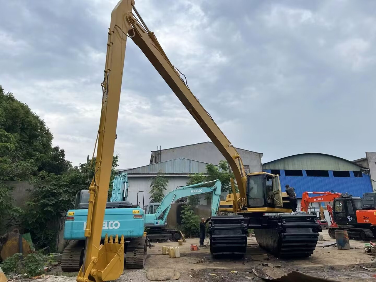 CAT 320 BL dredger 320 CL dredge - Máy cạp lưỡng cư: hình 2 CAT 320 BL dredger 320 CL dredge - Máy cạp lưỡng cư: hình 2