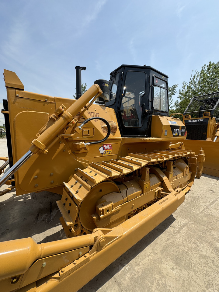 CAT D7G D6G - Máy ủi: hình 2 CAT D7G D6G - Máy ủi: hình 2