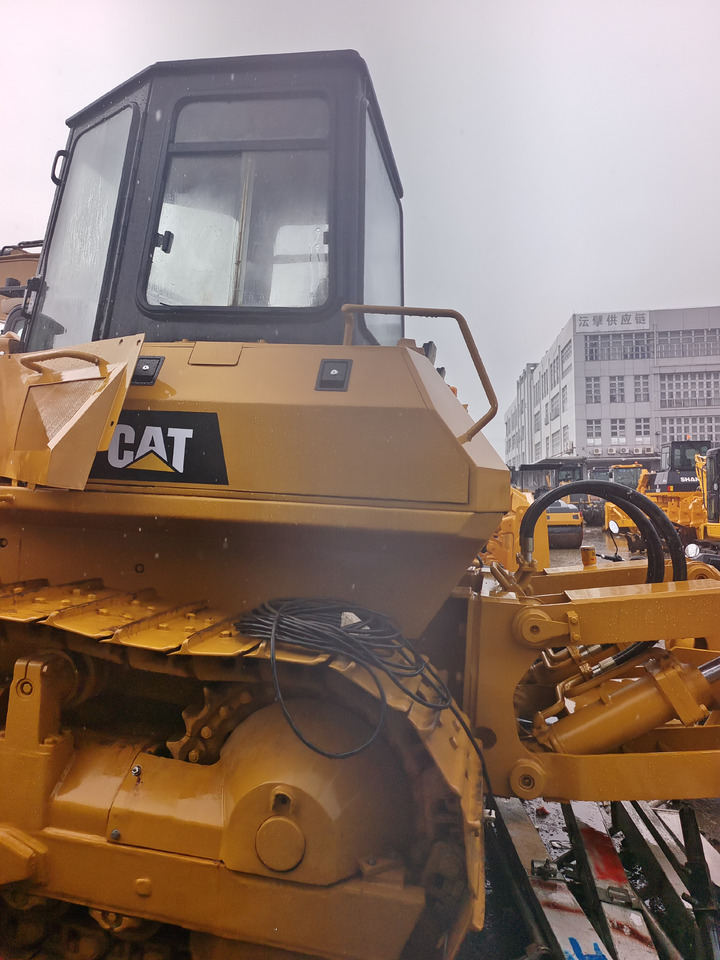 CAT D7G - Máy ủi: hình 3 CAT D7G - Máy ủi: hình 3