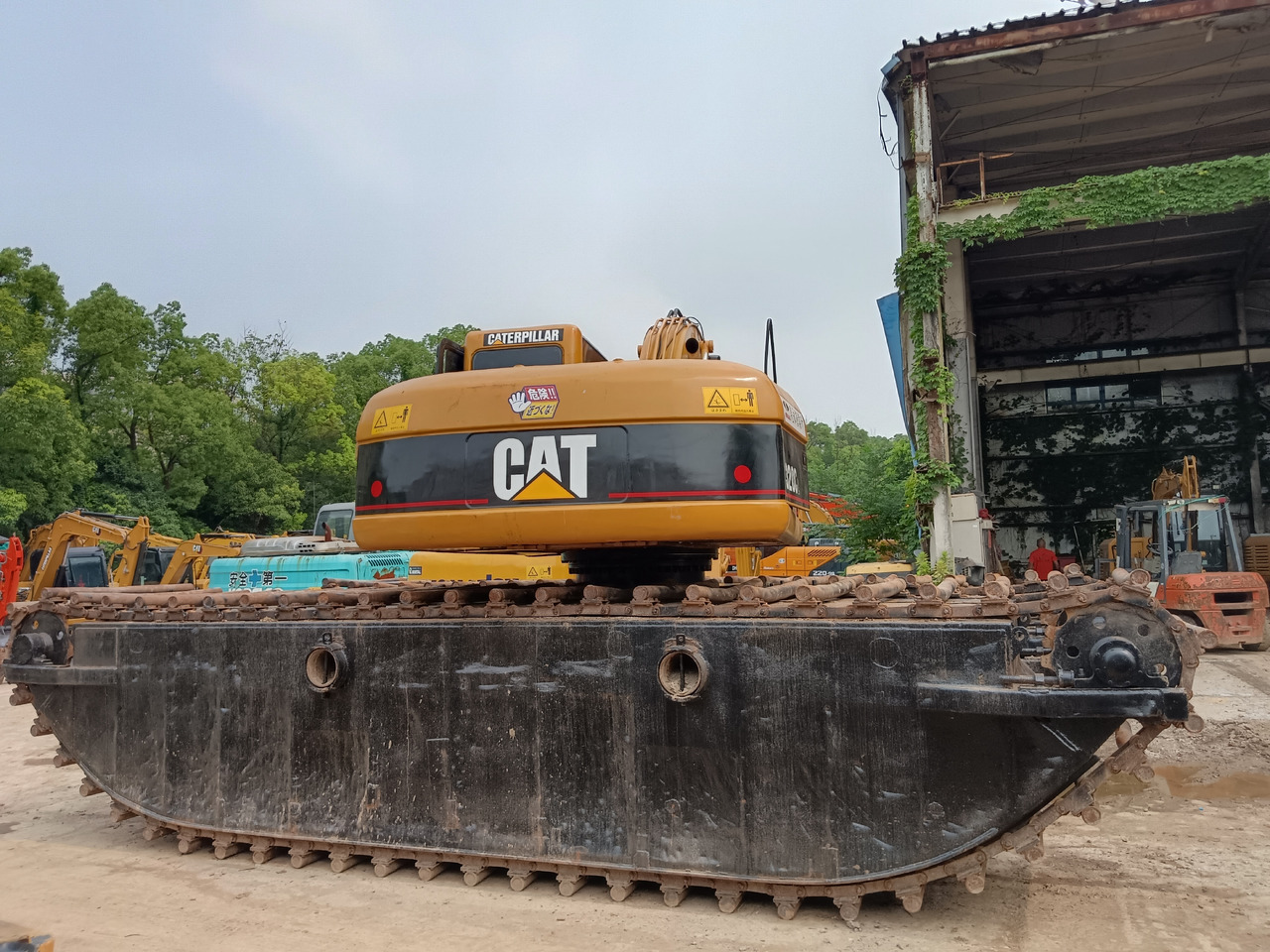 CATERPILLAR 320CL CAT 320 DREDGER - Máy cạp lưỡng cư: hình 3 CATERPILLAR 320CL CAT 320 DREDGER - Máy cạp lưỡng cư: hình 3