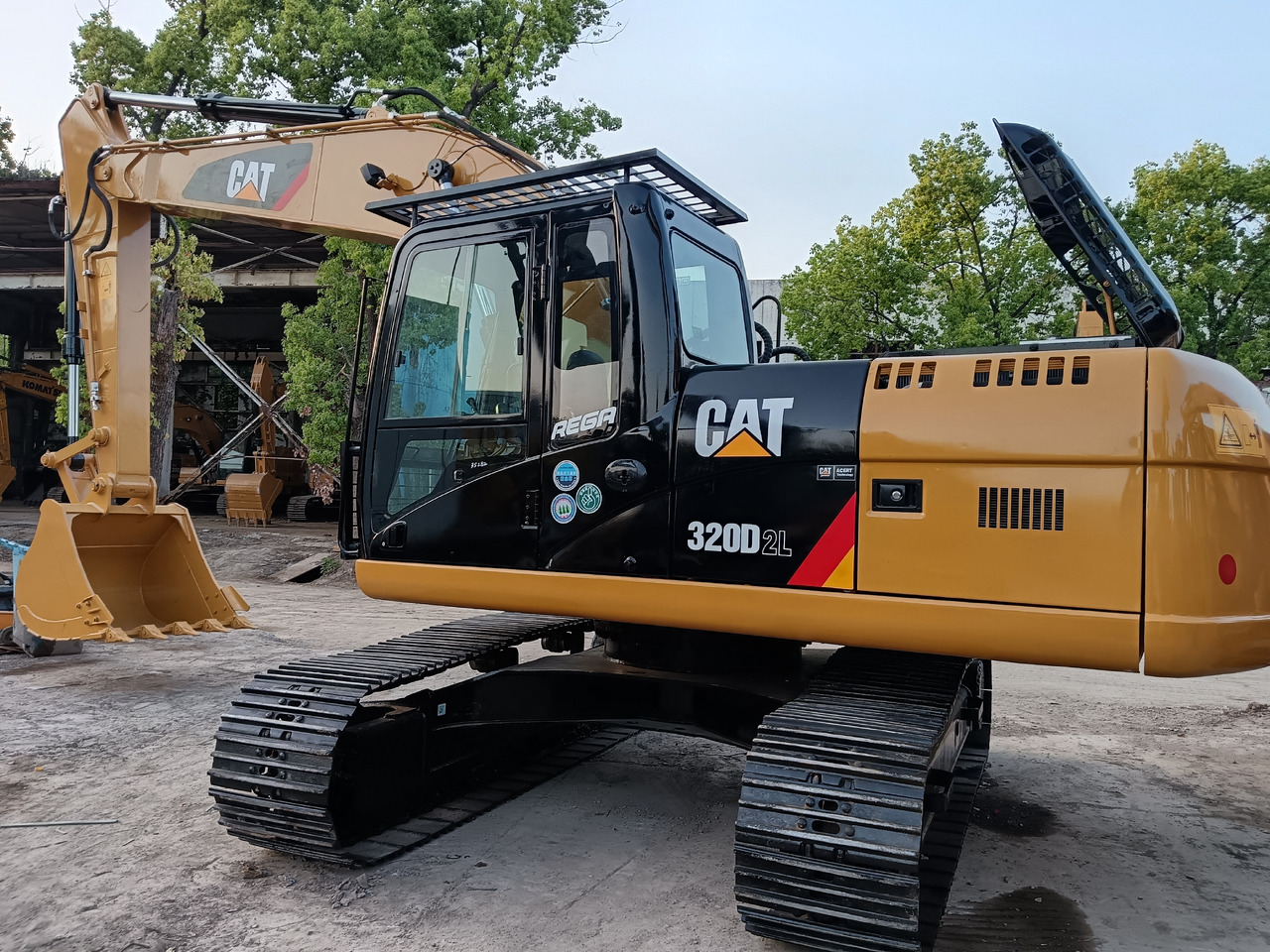 CATERPILLAR 320D CAT 320D2 L - Máy xúc bánh xích: hình 2 CATERPILLAR 320D CAT 320D2 L - Máy xúc bánh xích: hình 2