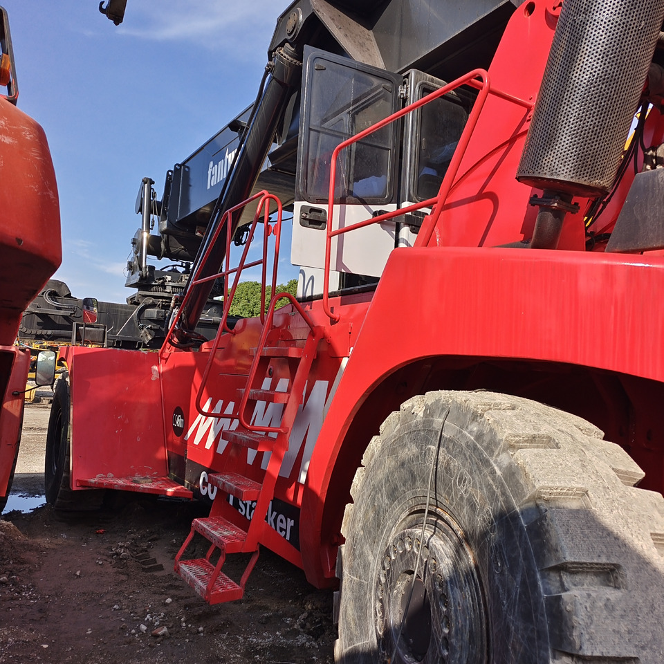 FANTUZZI CS45KMHD 45 TON - Xe tiếp cận xếp chồng: hình 2 FANTUZZI CS45KMHD 45 TON - Xe tiếp cận xếp chồng: hình 2