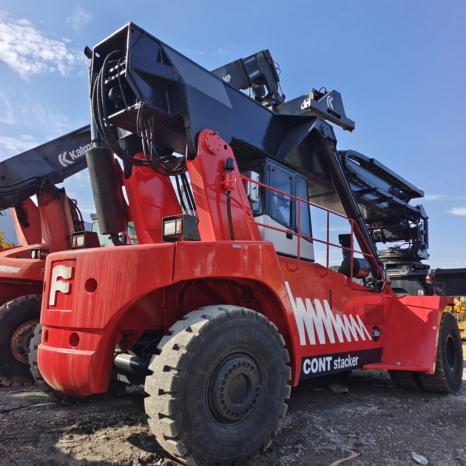 FANTUZZI CS45KMHD 45 TON - Xe tiếp cận xếp chồng: hình 1 FANTUZZI CS45KMHD 45 TON - Xe tiếp cận xếp chồng: hình 1