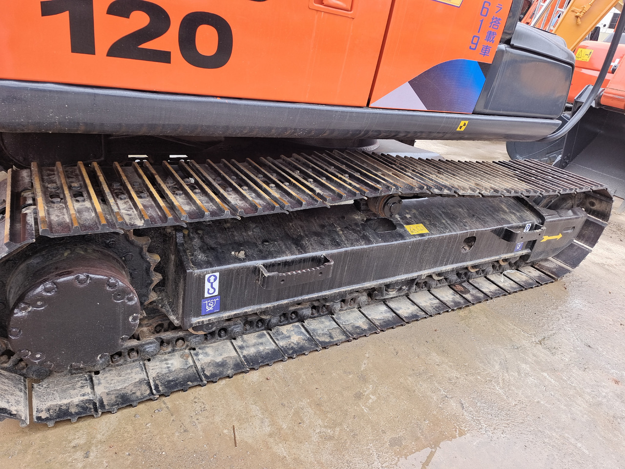 HITACHI ZX120 ZX 120 ZX200-3 - Máy xúc bánh xích: hình 2 HITACHI ZX120 ZX 120 ZX200-3 - Máy xúc bánh xích: hình 2