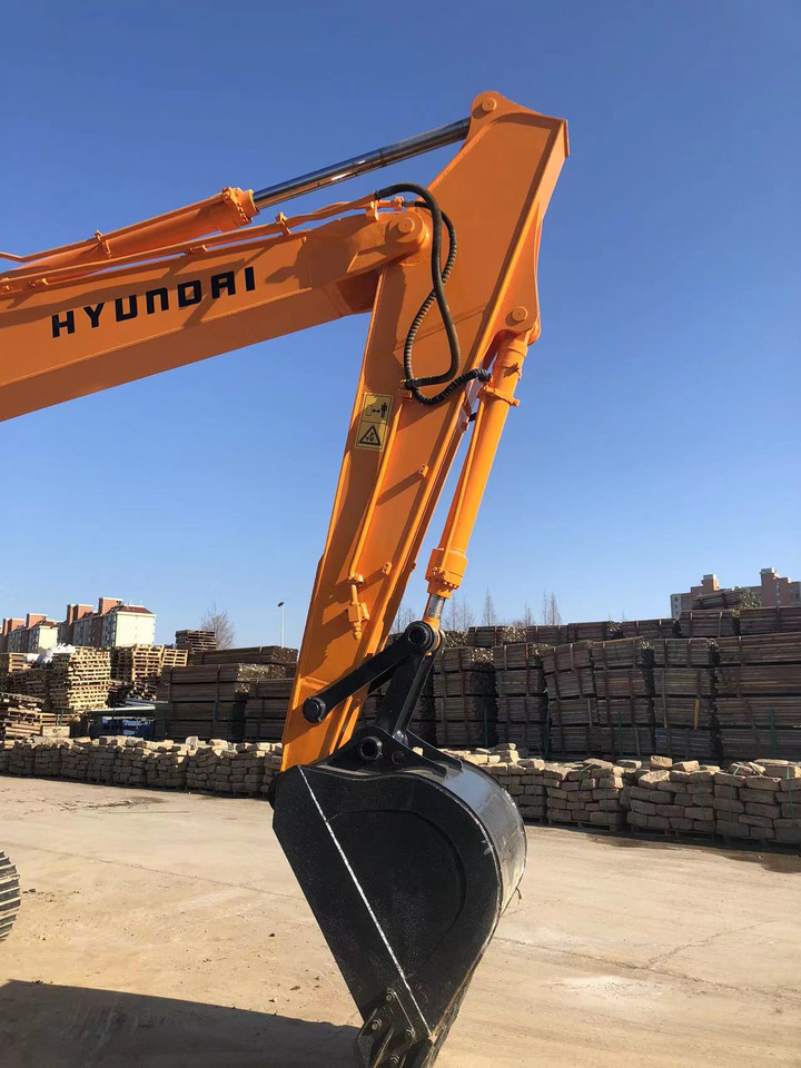 HYUNDAI ROBEX 215-9 R 215 - 9 - Máy xúc bánh xích: hình 3 HYUNDAI ROBEX 215-9 R 215 - 9 - Máy xúc bánh xích: hình 3