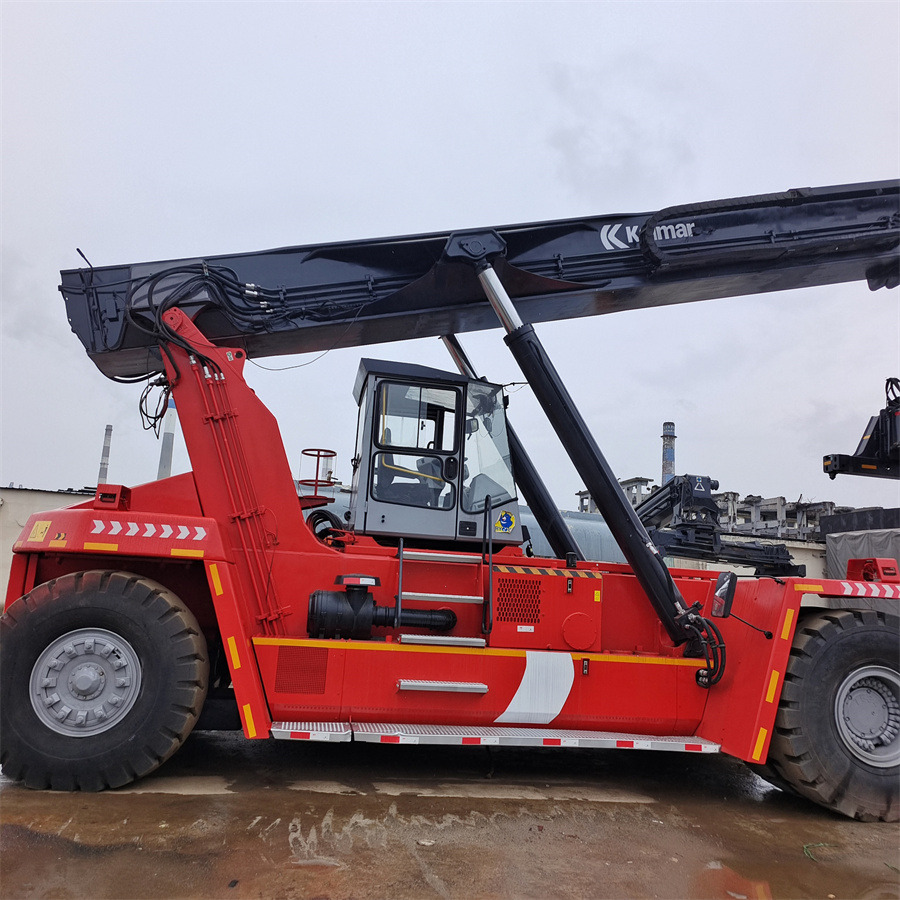 KALMAR DRF 450 - Xe tiếp cận xếp chồng: hình 1 KALMAR DRF 450 - Xe tiếp cận xếp chồng: hình 1