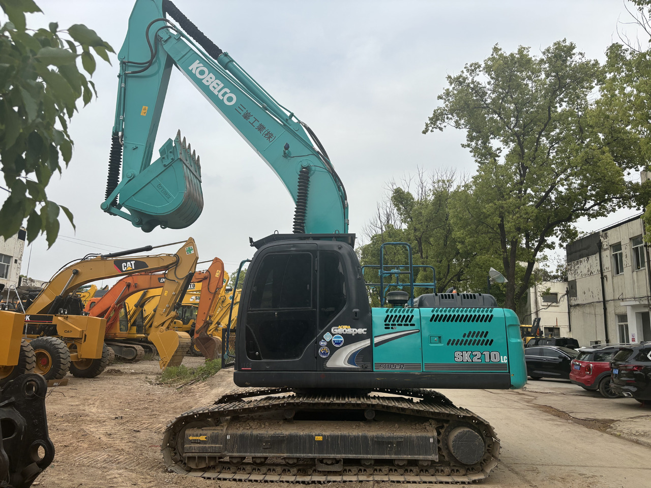 KOBELCO SK 210 LC - Máy xúc bánh xích: hình 1 KOBELCO SK 210 LC - Máy xúc bánh xích: hình 1