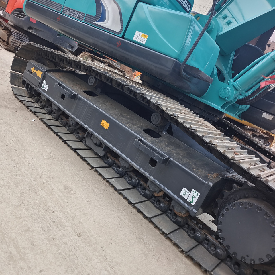 KOBELCO SK200-8 - Máy xúc bánh xích: hình 3 KOBELCO SK200-8 - Máy xúc bánh xích: hình 3