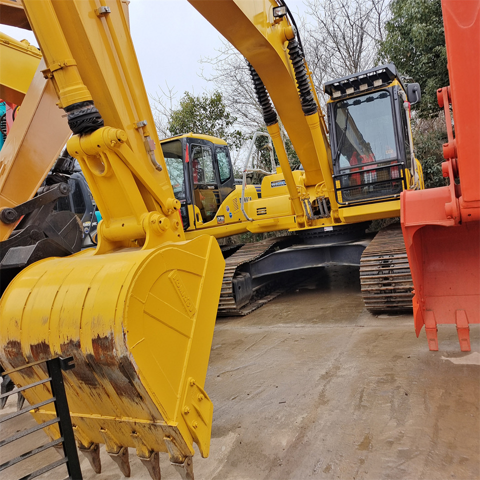 KOMATSU PC210LC-8 - Máy xúc bánh xích: hình 4 KOMATSU PC210LC-8 - Máy xúc bánh xích: hình 4