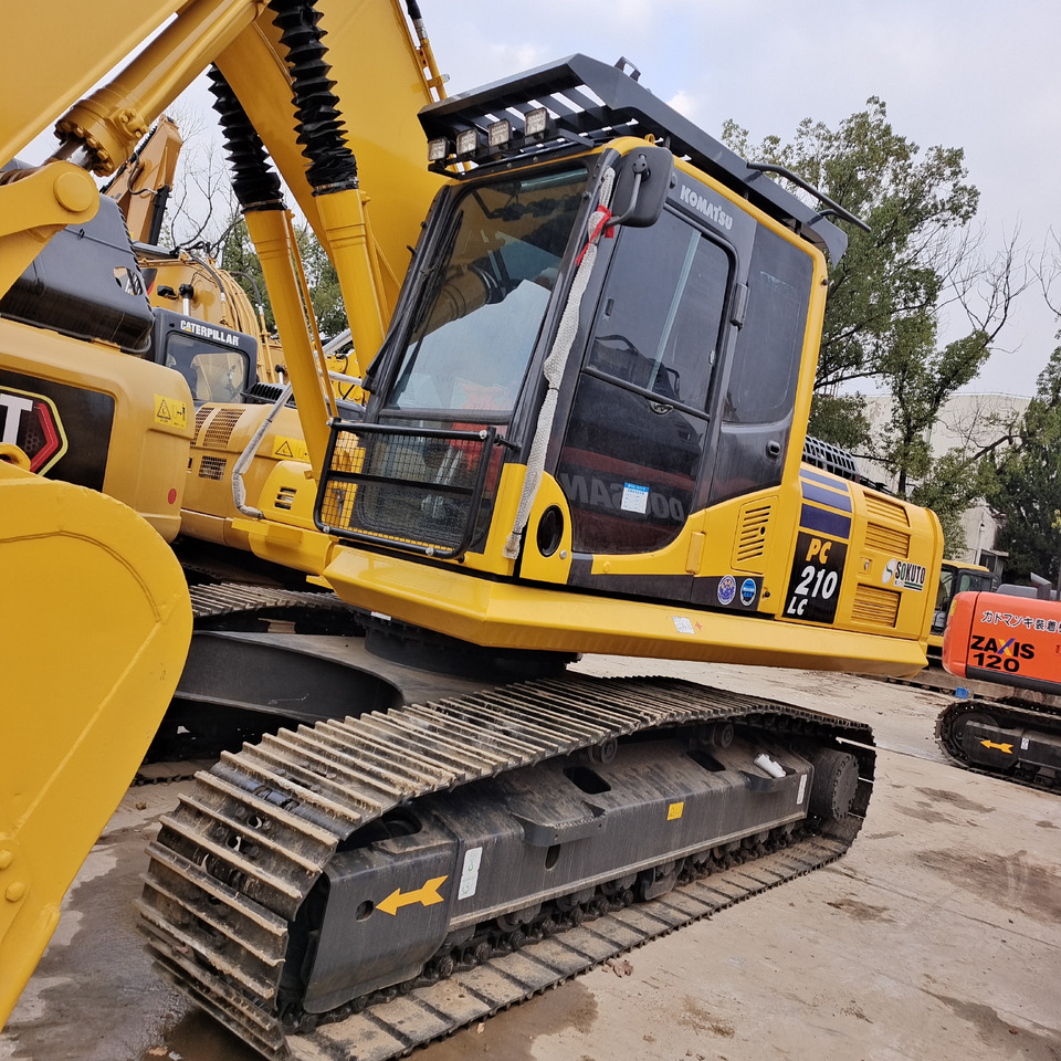 KOMATSU PC210LC - 8 - Máy xúc bánh xích: hình 1 KOMATSU PC210LC - 8 - Máy xúc bánh xích: hình 1