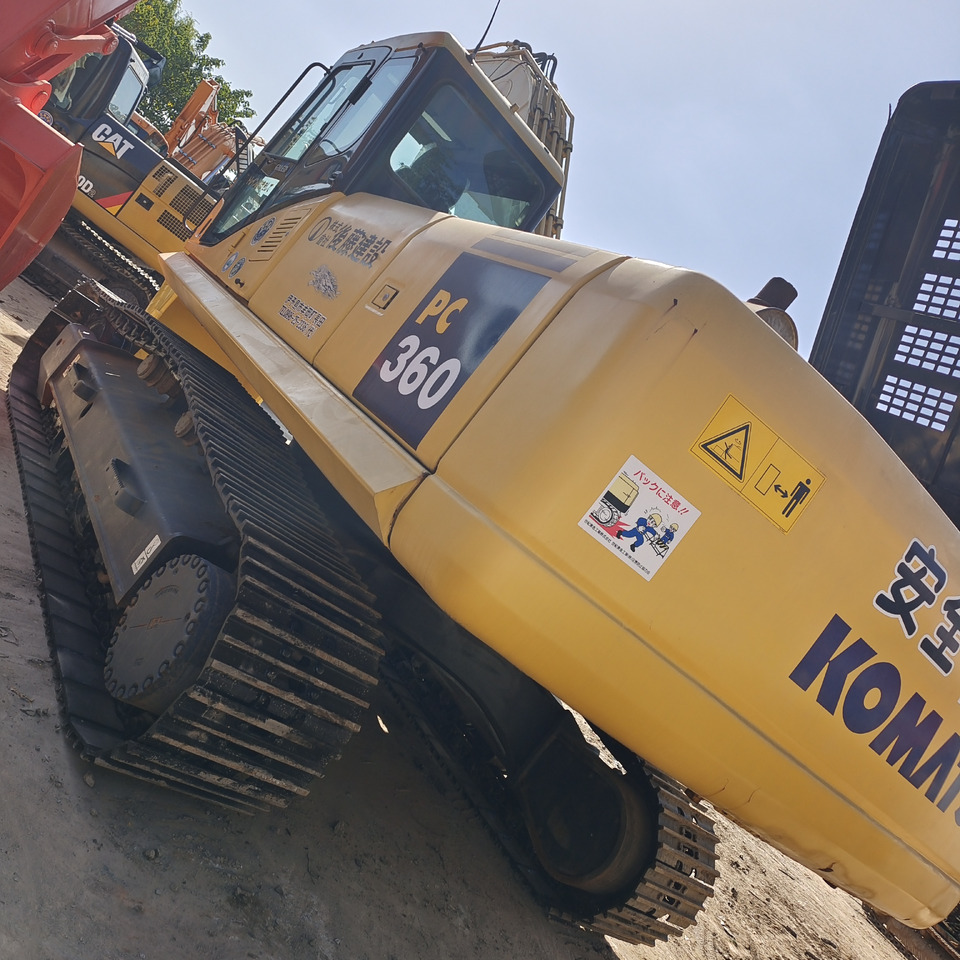 KOMATSU PC360 - Máy xúc bánh xích: hình 4 KOMATSU PC360 - Máy xúc bánh xích: hình 4