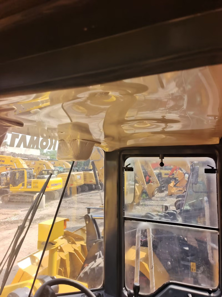 KOMATSU WA470 - Máy xúc lật bánh lốp: hình 5 KOMATSU WA470 - Máy xúc lật bánh lốp: hình 5