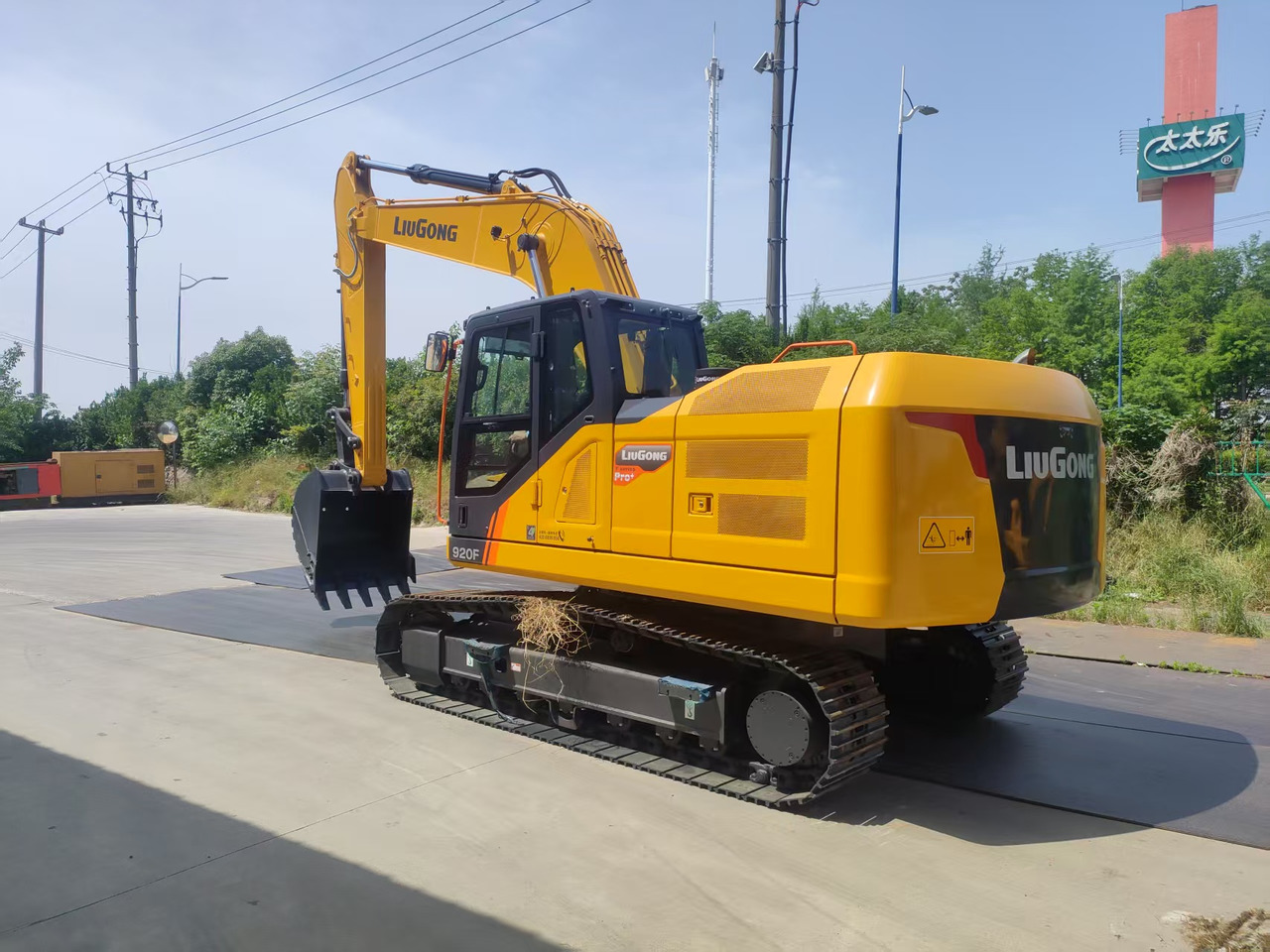 LIUGONG 920FG4 100% Brand New - Máy xúc bánh xích: hình 1 LIUGONG 920FG4 100% Brand New - Máy xúc bánh xích: hình 1