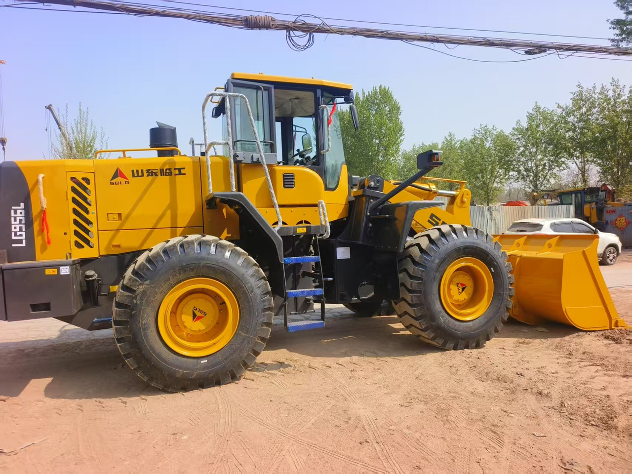 SDLG LG 956L - Máy xúc lật bánh lốp: hình 4 SDLG LG 956L - Máy xúc lật bánh lốp: hình 4