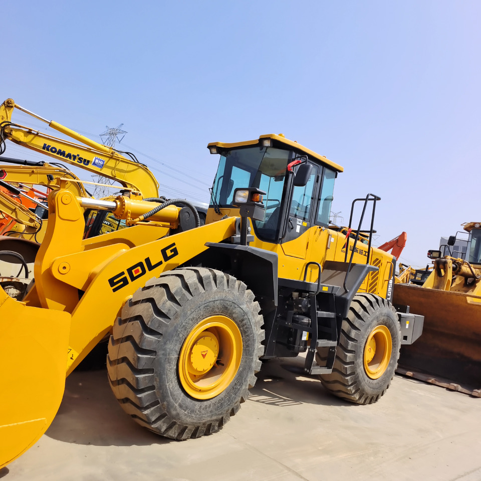 SDLG LG 958L - Máy xúc lật bánh lốp: hình 3 SDLG LG 958L - Máy xúc lật bánh lốp: hình 3