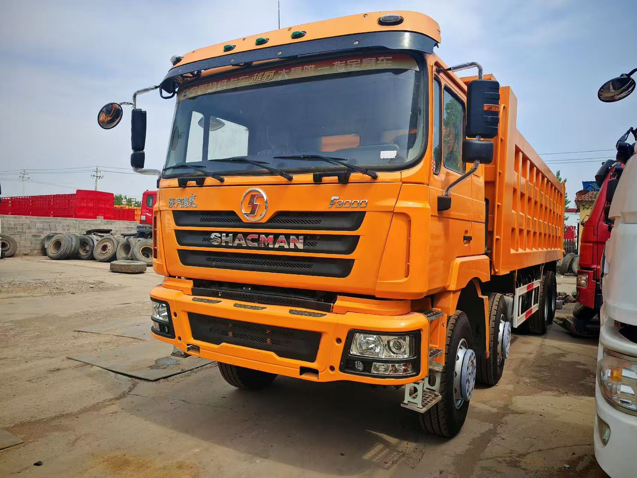 SHACMAN F3000 8*4 DUMP TRUCK - Xe ben: hình 1 SHACMAN F3000 8*4 DUMP TRUCK - Xe ben: hình 1